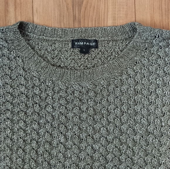 Rampage Dolman sleeve textured stitch crop sweater Size L - Picture 4 of 5